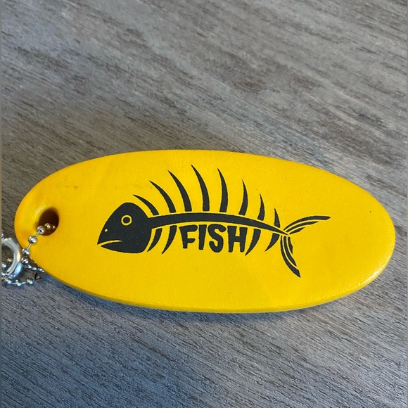 Floating keychain - Picture 2 of 3